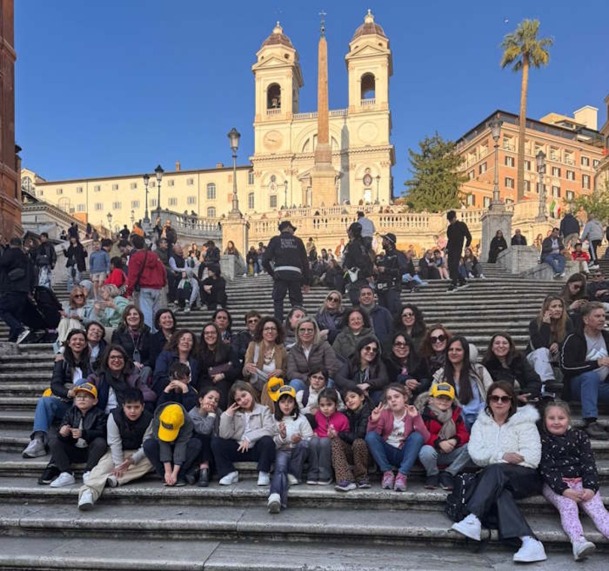 Da Aidone a Roma: i bambini “pellegrini di speranza” consegnano al Papa la loro “Botteguccia” - 
