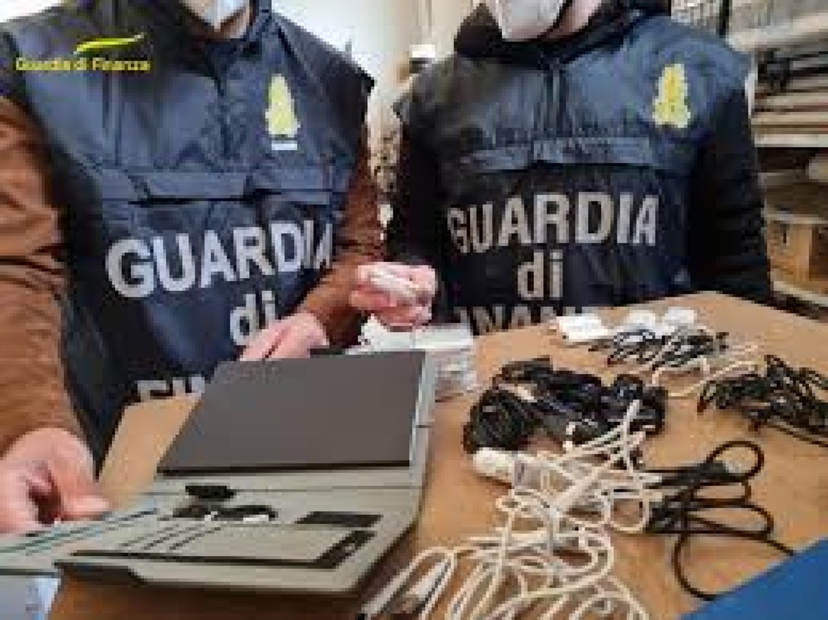 Guardia Finanza: lotta alla contraffazione e made in Italy - 