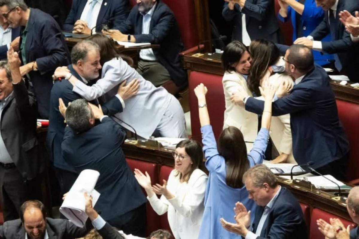 I nominati esultano  - 