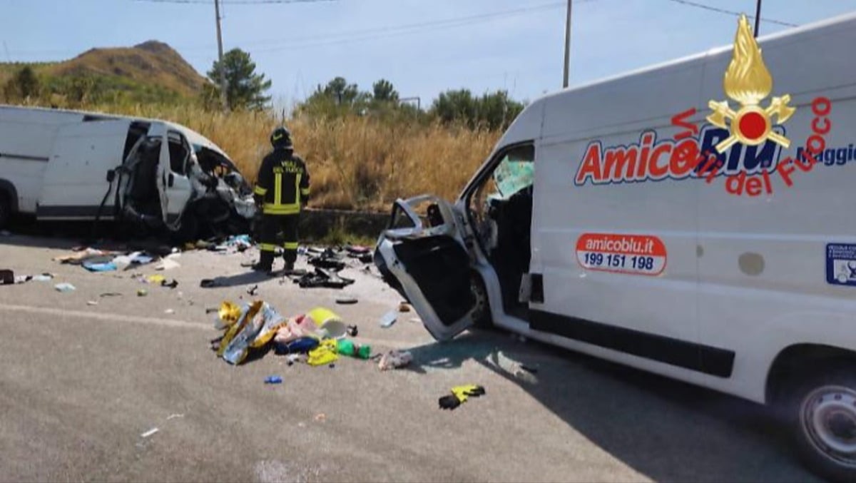 Incidente su SP4 tra Piazza Armerina e Valguarnera: morti una 45enne di Catania e un 44enne di Palermo - 