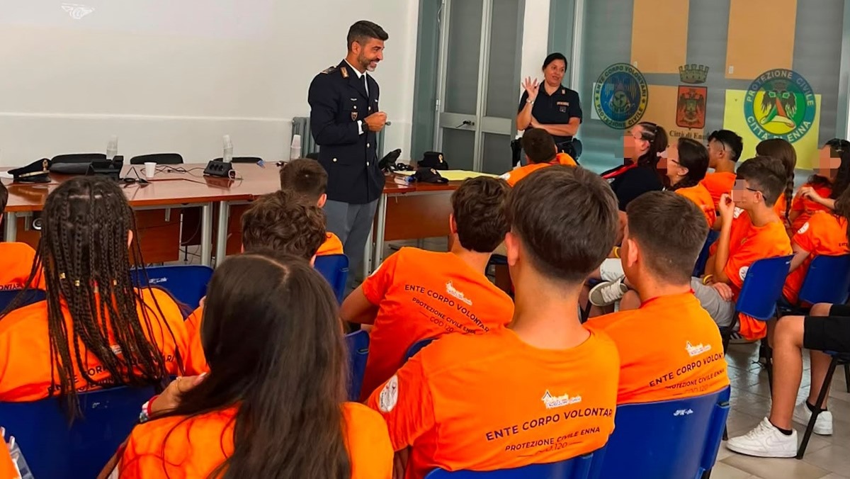 Enna. Polizia incontra personale Protezione Civile - 