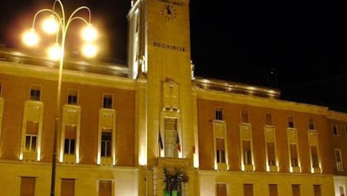 Pillole by Massimo Greco: l'intelligenza artificiale sul centenario della Provincia di Enna - 