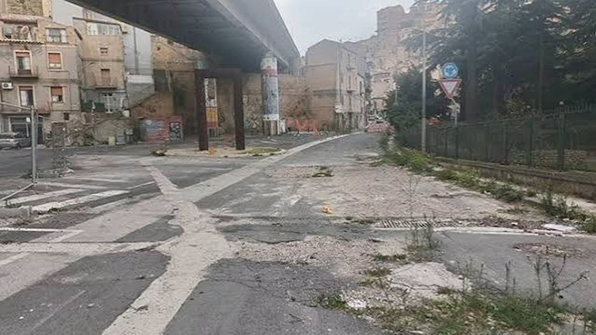 Pillole by Massimo Greco: fase di stallo sui lavori Villa Farina (Pisciotto) - 