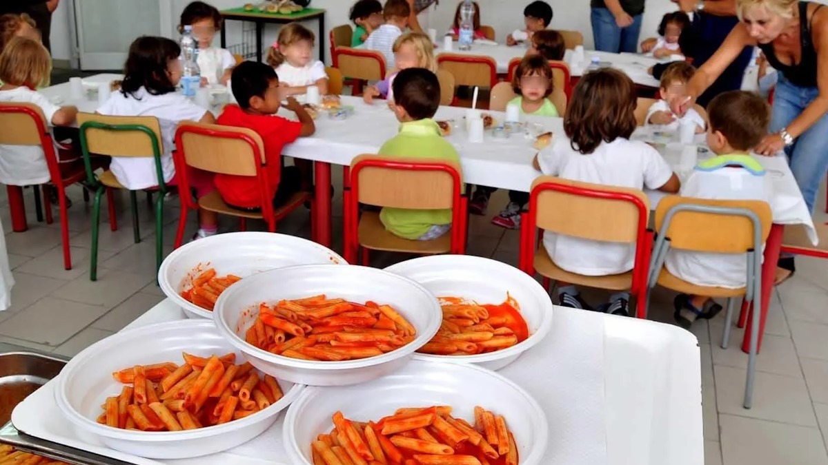Scuola, Governo regionale: «Cominciamo con una buona notizia: finanzieremo tutti i progetti presentati per mense e buoni pasto» - 