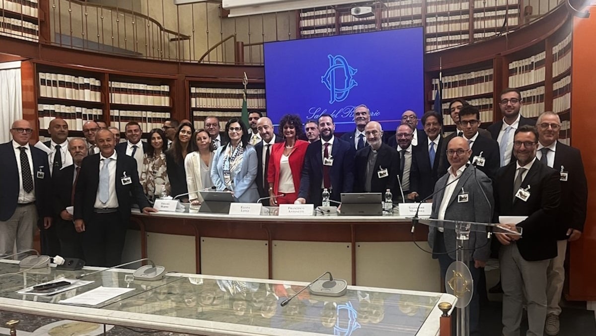 Confraternite: Roma, alla Camera la presentazione del VII Forum paneuropeo di Enna. Interventi on. Longi e Marino