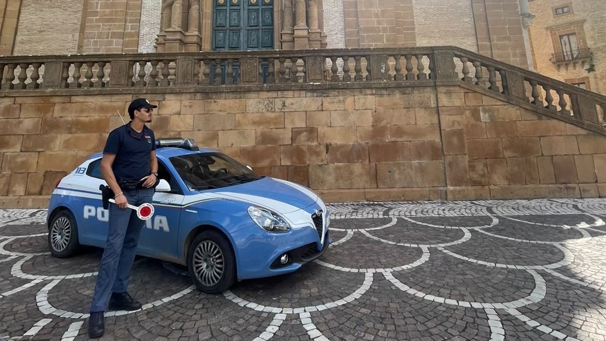 Polizia: servizi straordinari di controllo nel territorio di Piazza Armerina - 