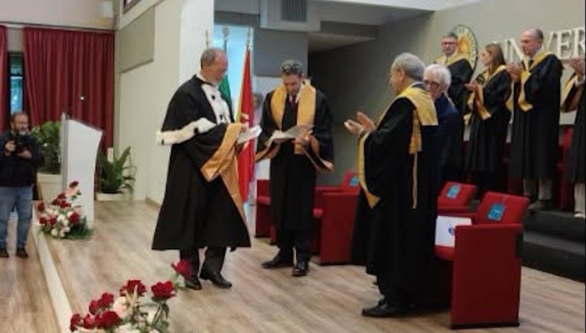 Laurea honoris causa conferita a Pietrangelo Buttafuoco - 