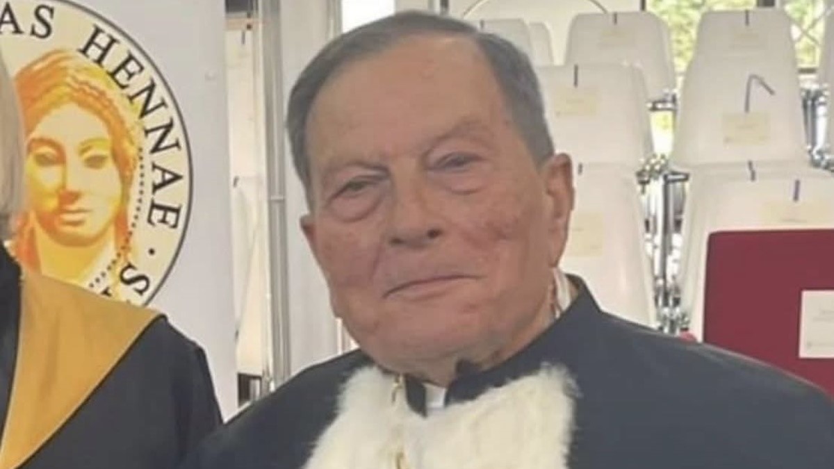 Addio a Franco Tomasello, maestro della neurochirurgia ed ex rettore della Kore e dell'Ateneo di Messina - 