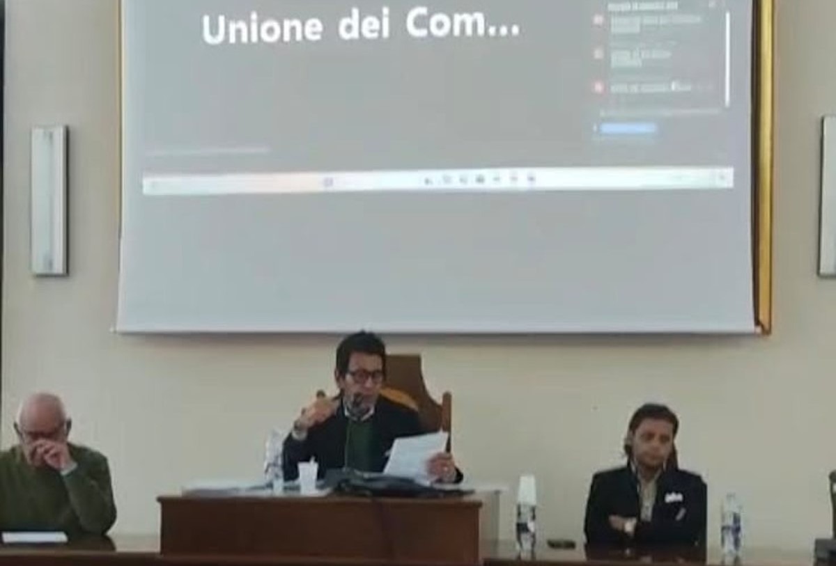 Cerami. Aree interne: l’Unione dei Comuni approva all’unanimità il bilancio Via libera alle gare nei 14 Comuni - 